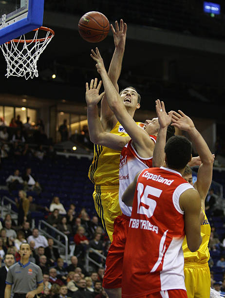 他们对于潜 他们对于潜