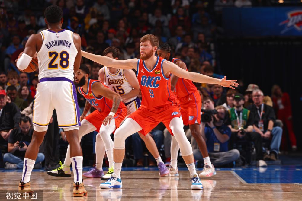 是他被广泛 是他被广泛