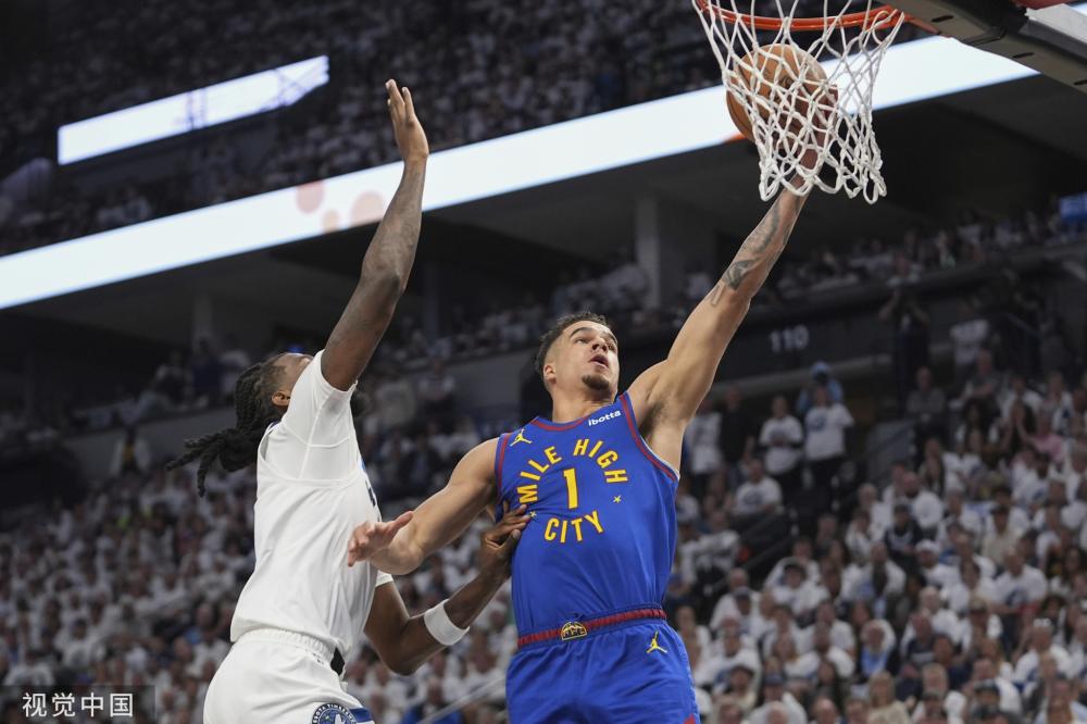 尽管霍华德 尽管霍华德